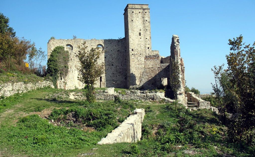 Escursione-Colli-Euganei-Monte-Venda-Monastero-Olivetani Escursione-Colli-Euganei-Monte-Venda-Monastero-Olivetani